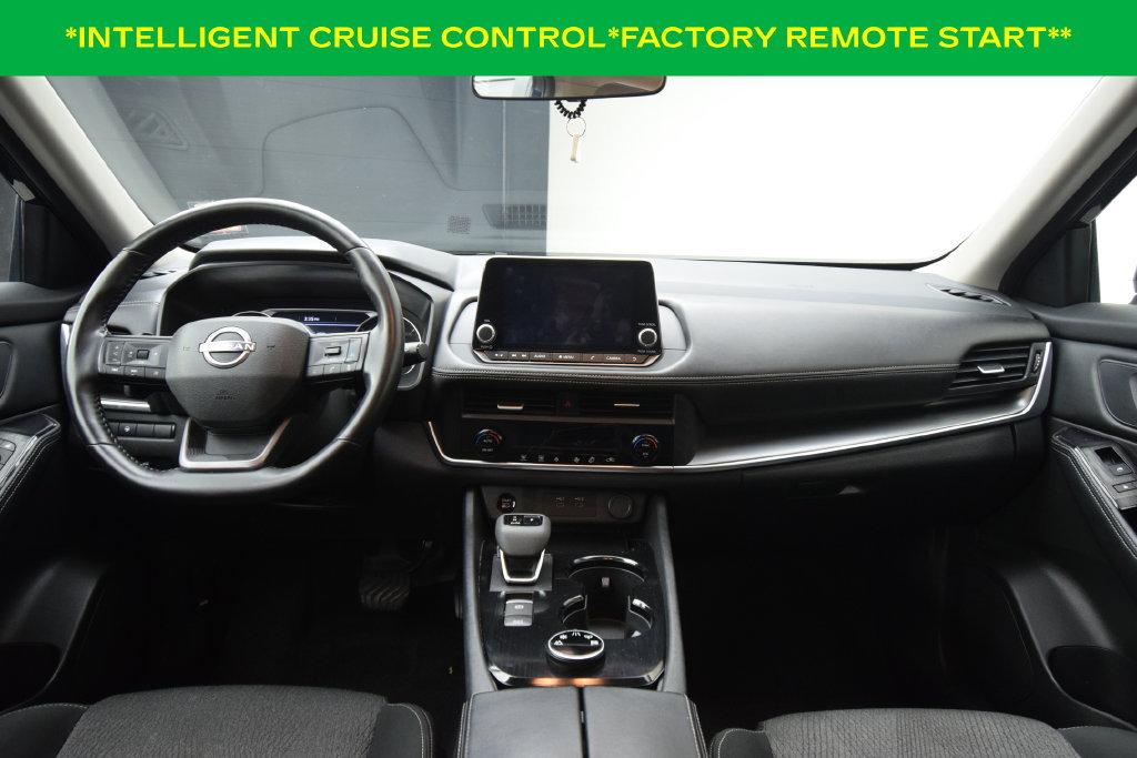 Used 2025 Nissan Rogue SV AWD/4WD image 3