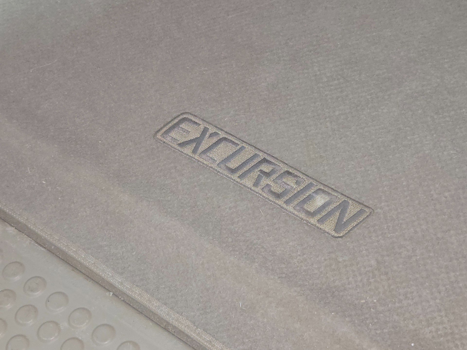 Used 2005 Ford Excursion Limited image 79