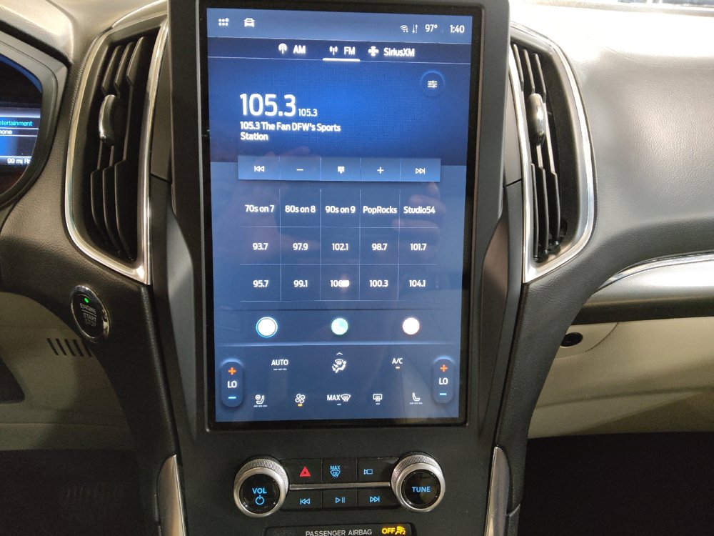 Used 2023 Ford Edge Titanium image 25