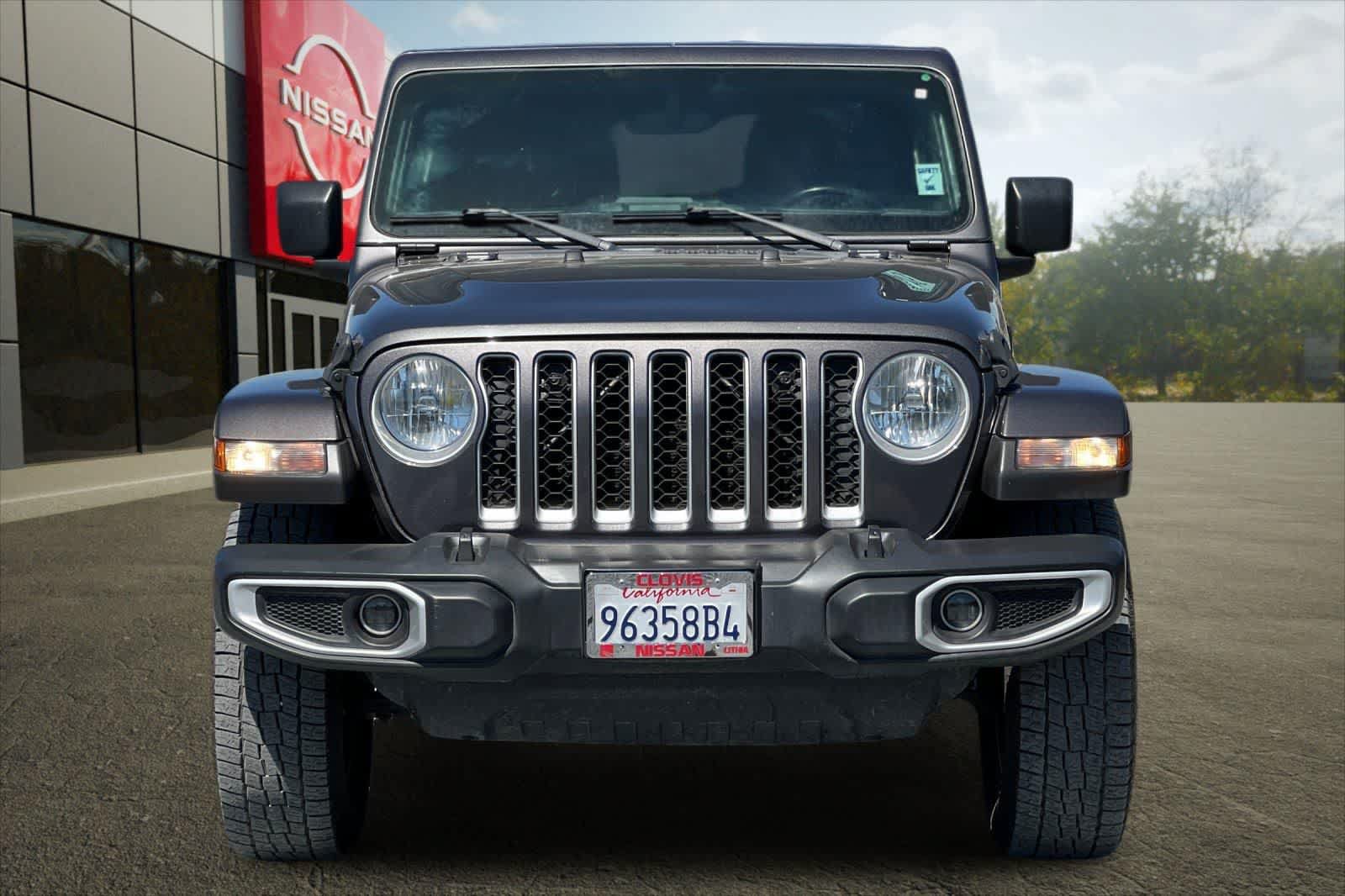 Used 2022 Jeep Gladiator Overland w/ Popular Equipment Package AWD/4WD image 11