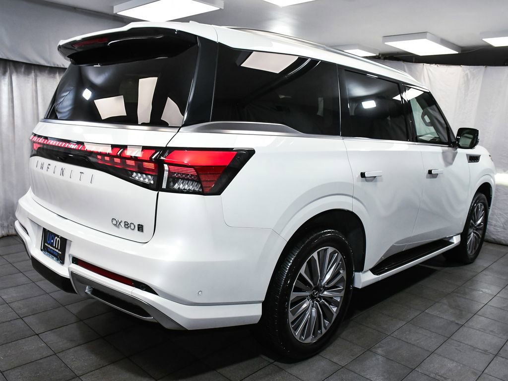 Used 2025 INFINITI QX80 Sensory image 6