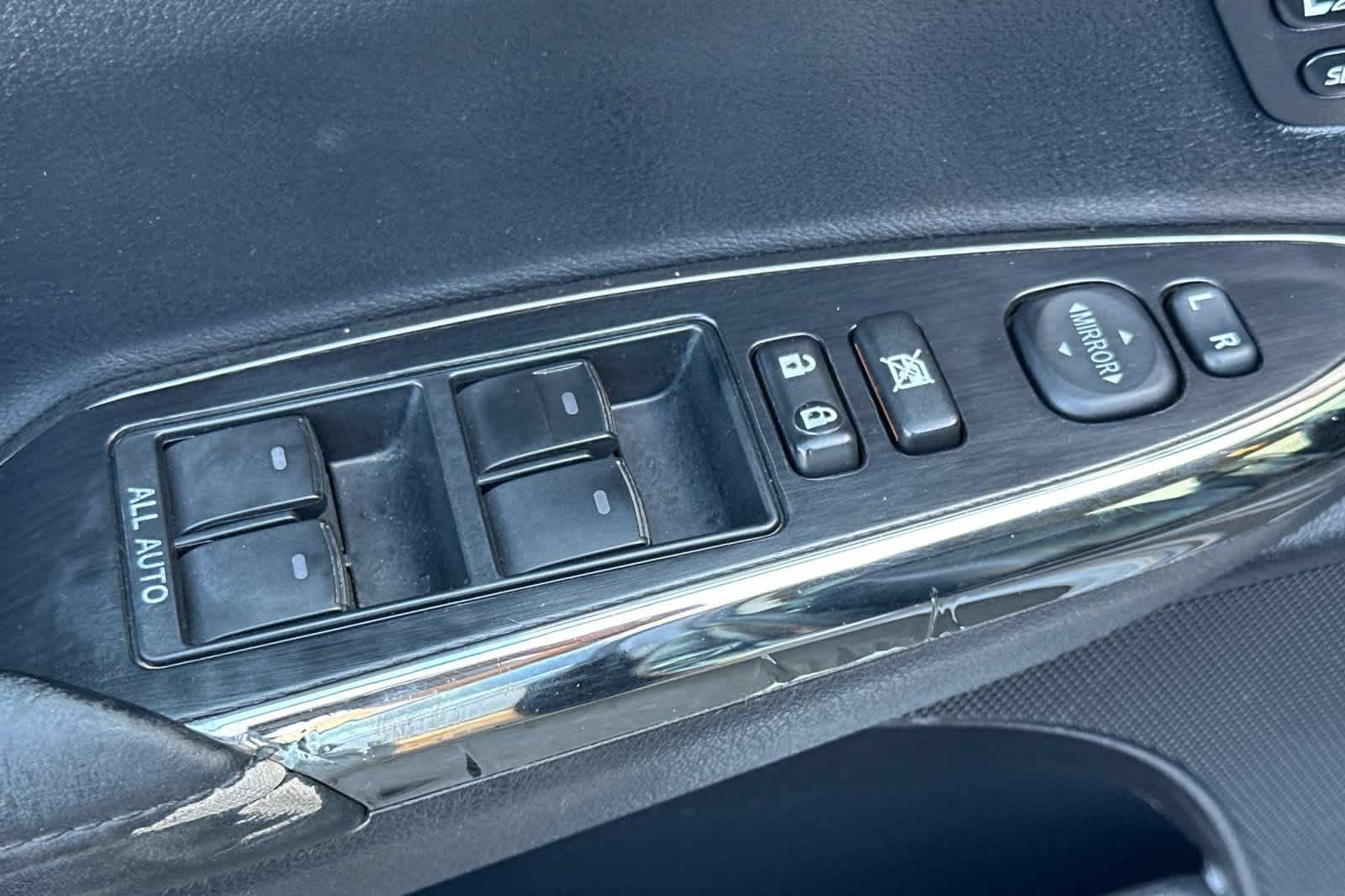 Used 2014 Toyota Avalon XLE Touring FWD image 13