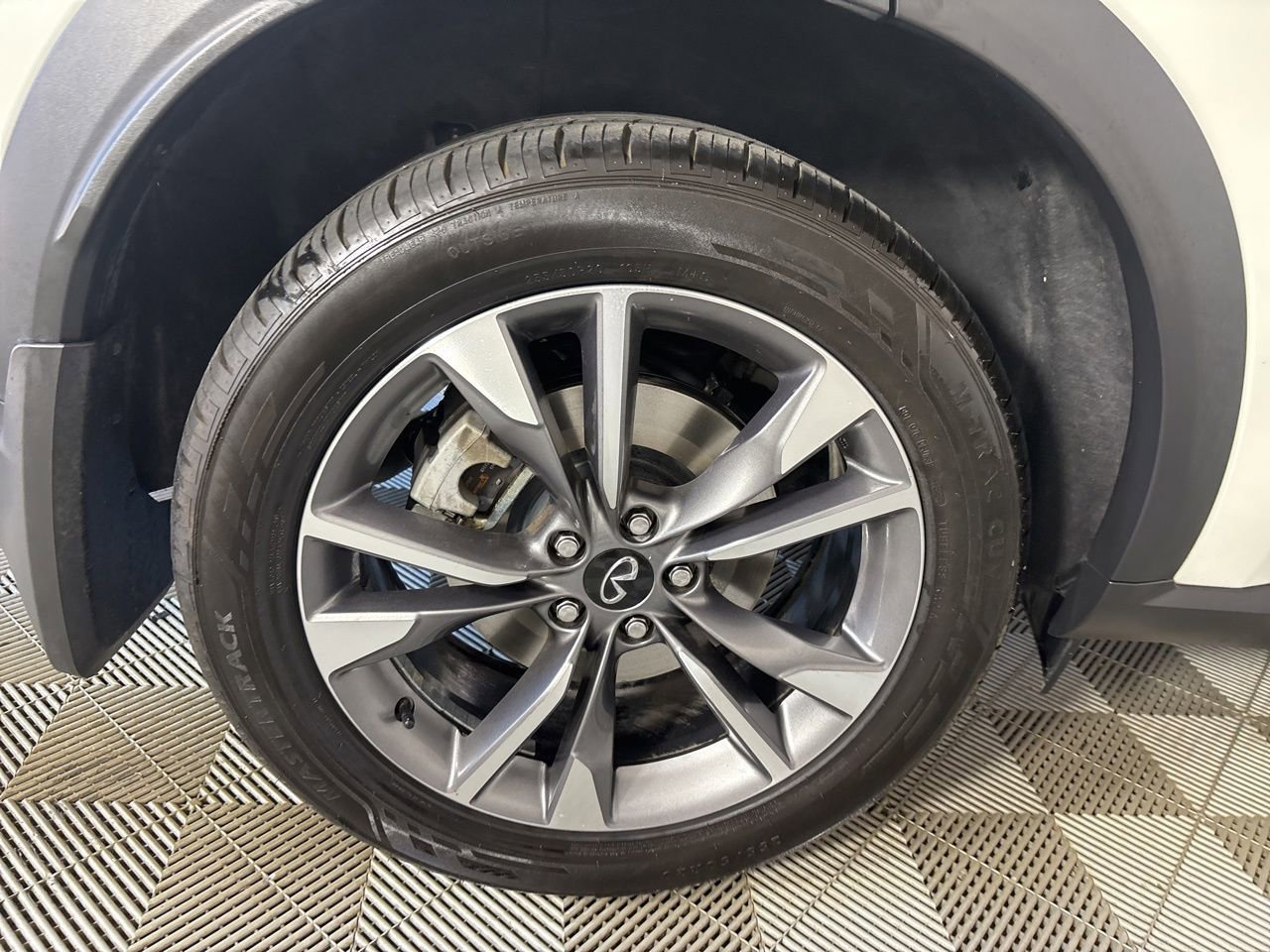 Used 2023 INFINITI QX60 Luxe w/ Cargo Package image 33