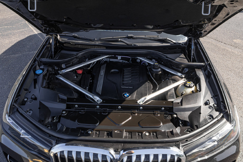 Used 2022 BMW X7 xDrive40i w/ Cold Weather Package AWD/4WD image 36