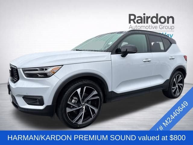 Used 2021 Volvo XC40 T5 R-Design w/ Protection Package Premier AWD/4WD image 3