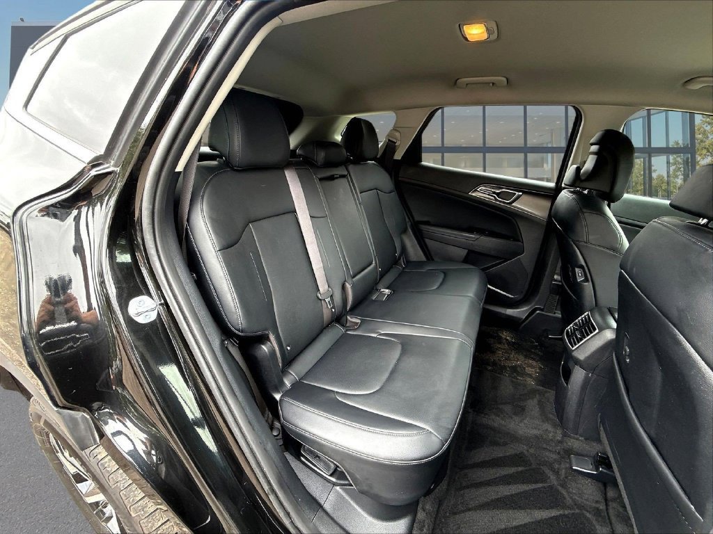 Used 2023 Kia Sportage EX AWD/4WD image 27