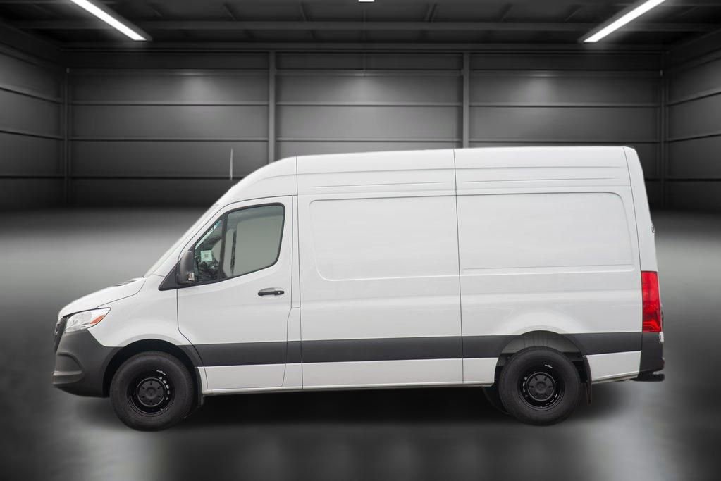 Used 2025 Mercedes-Benz Sprinter 2500 image 5