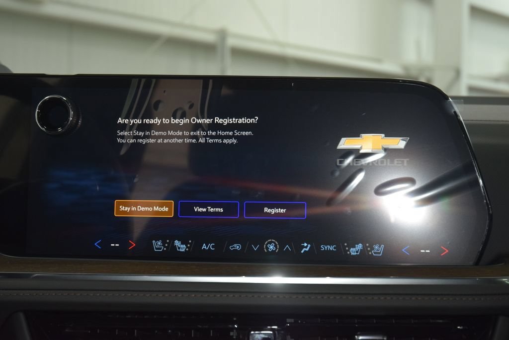 New 2026 Chevrolet Suburban High Country AWD/4WD image 33