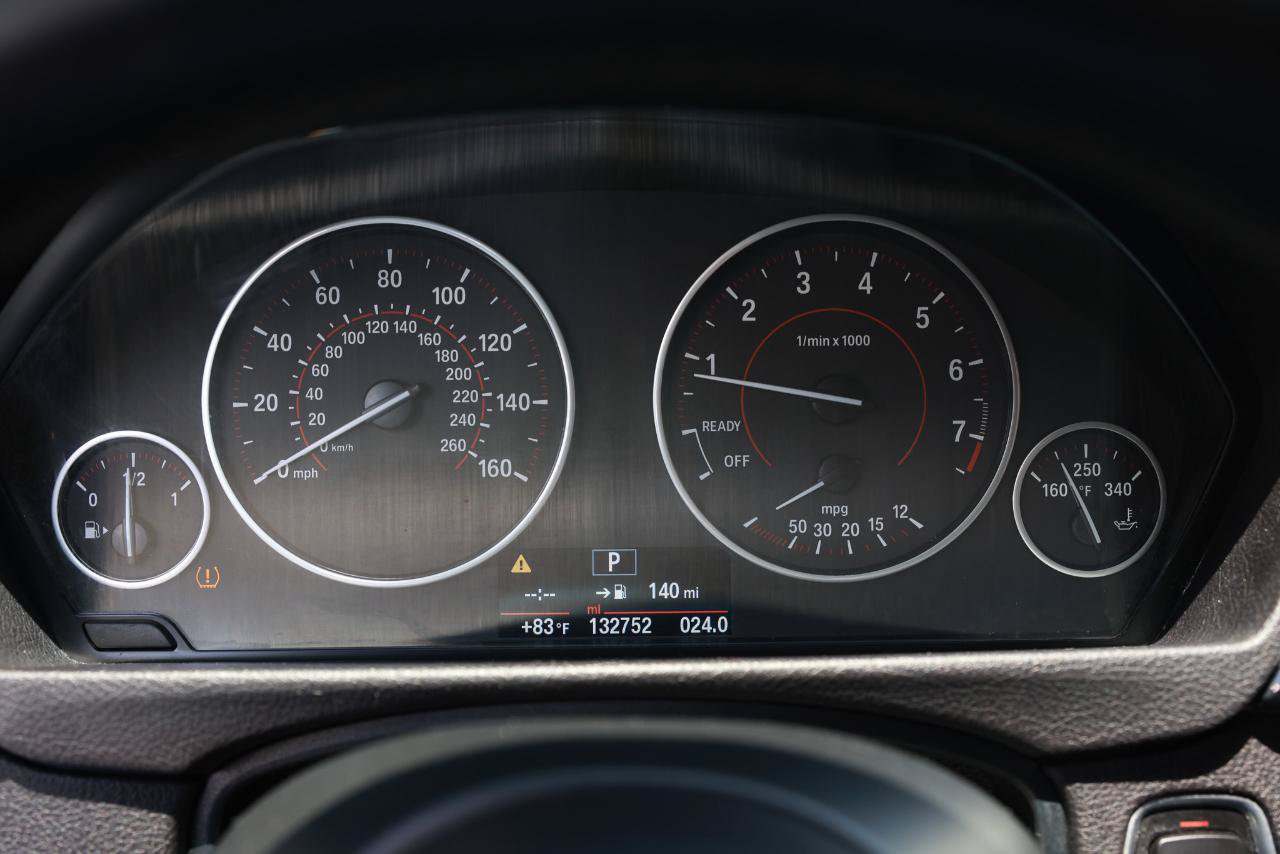 Used 2017 BMW 340i Sedan RWD image 32