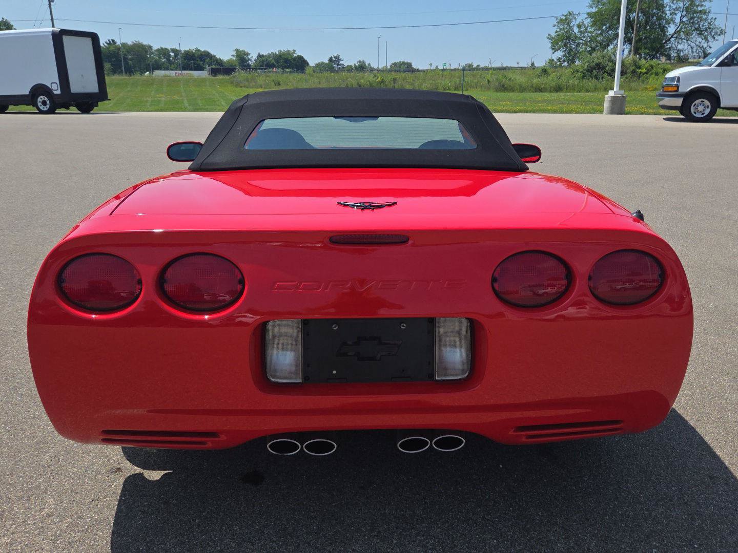 Used 2004 Chevrolet Corvette Convertible w/ Preferred Equipment Group RWD image 4