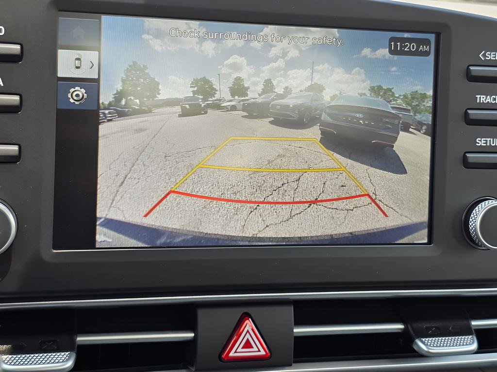 New 2026 Hyundai Elantra SE FWD image 18