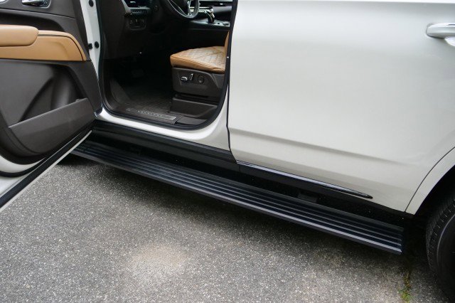 Used 2022 Cadillac Escalade Sport w/ Touring Package AWD/4WD image 9