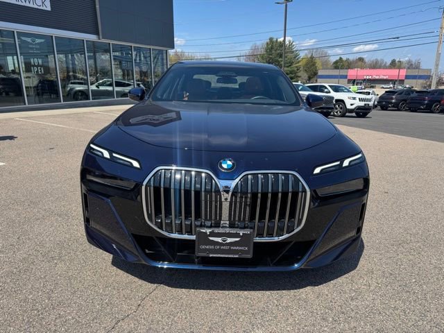 Used 2023 BMW 760i xDrive AWD/4WD image 18
