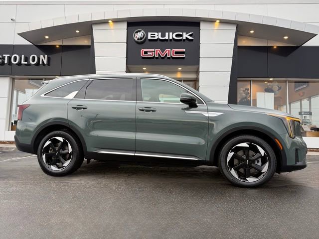 Used 2025 Kia Sorento EX image 1