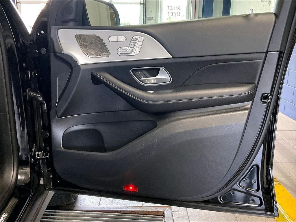 Used 2025 Mercedes-Benz GLE 350 4MATIC image 12