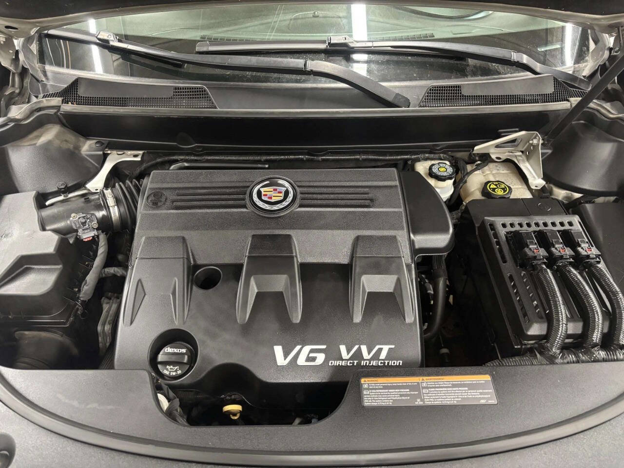 Used 2016 Cadillac SRX Luxury w/ Driver Awareness Package image 9