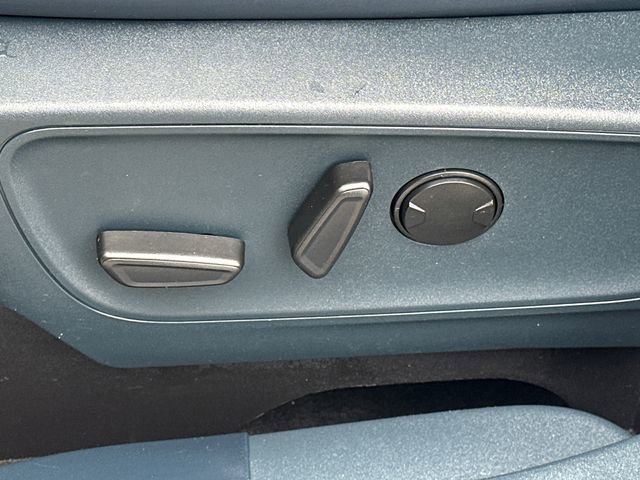 Used 2025 Ford Maverick Lariat AWD/4WD image 35