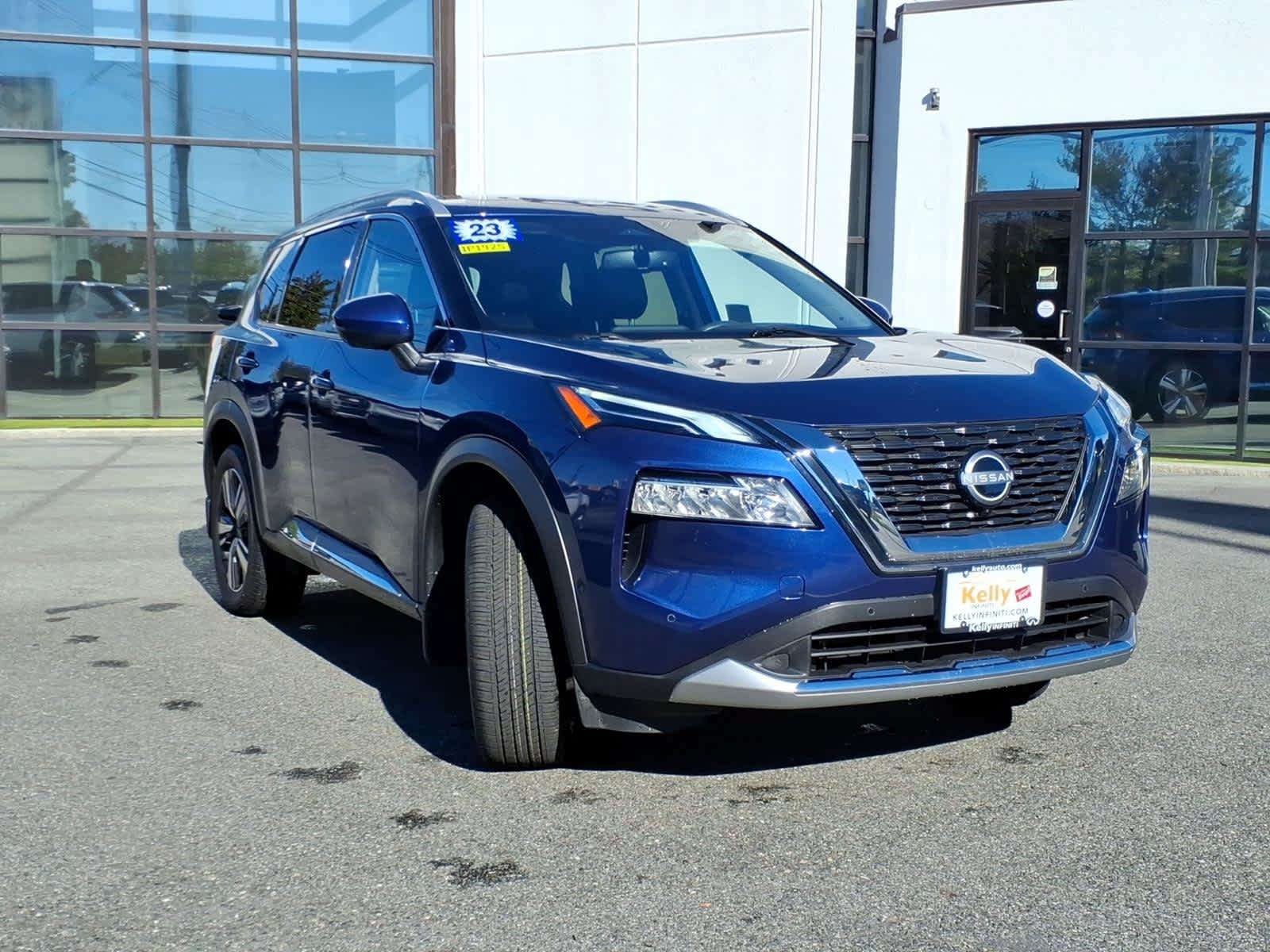 Used 2023 Nissan Rogue Platinum w/ Platinum Premium Package AWD/4WD image 3