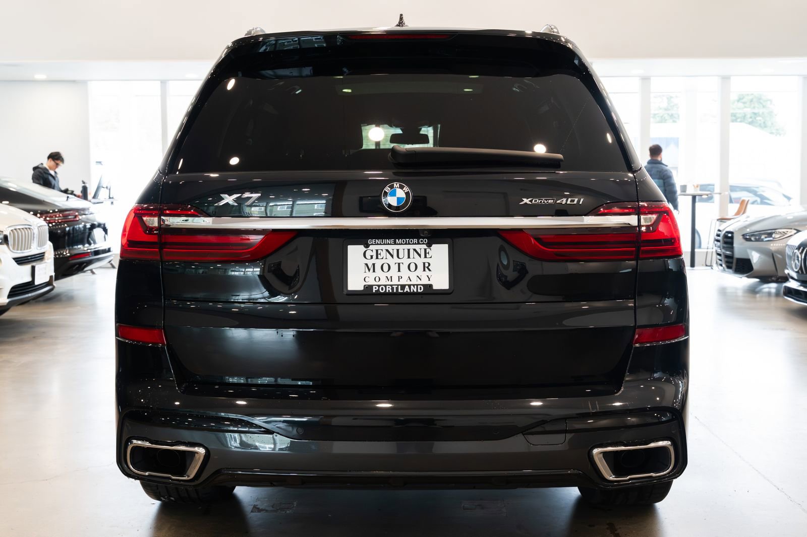 Used 2022 BMW X7 xDrive40i w/ M Sport Package image 5