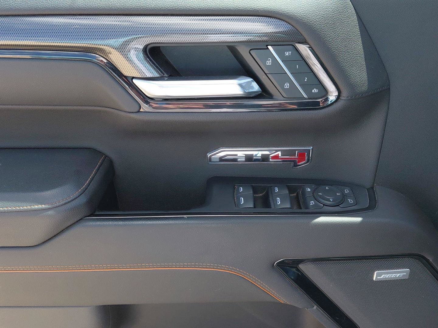 Used 2022 GMC Sierra 1500 AT4 w/ AT4 Premium Package AWD/4WD image 31