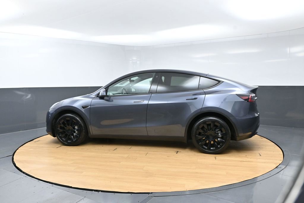 Used 2023 Tesla Model Y Long Range AWD/4WD image 9