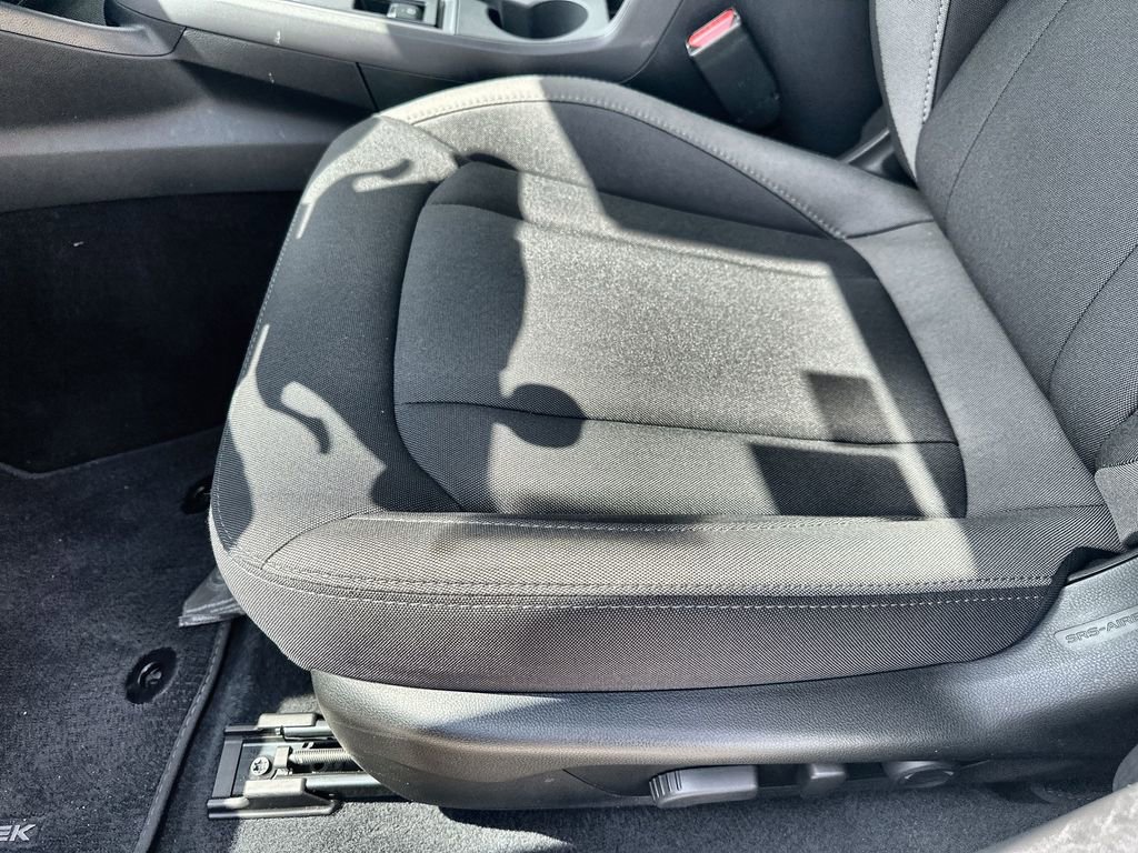Used 2025 Subaru Crosstrek 2.0i Premium image 25