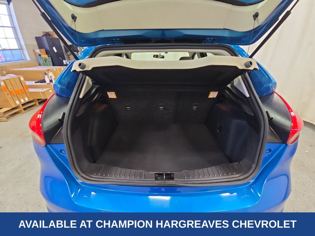 Used 2016 Ford Focus SE w/ SE Cold Weather Package FWD image 35