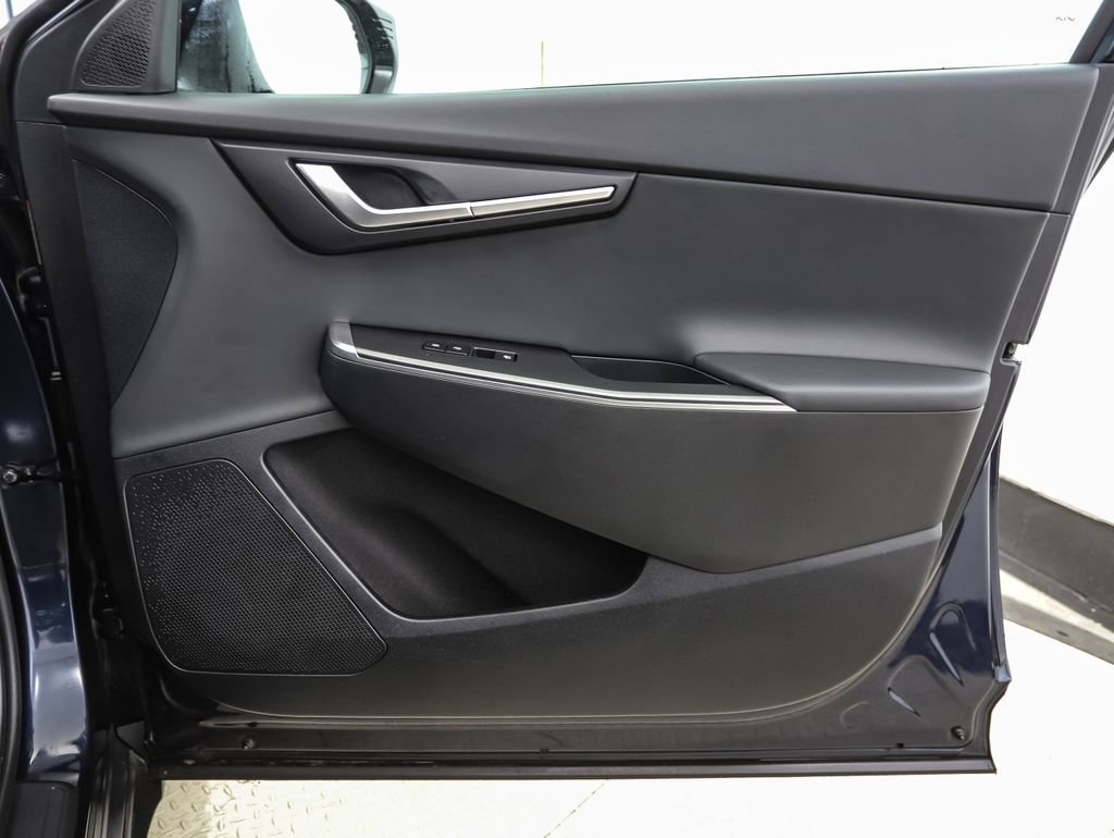 Used 2024 Kia EV6 Light image 29