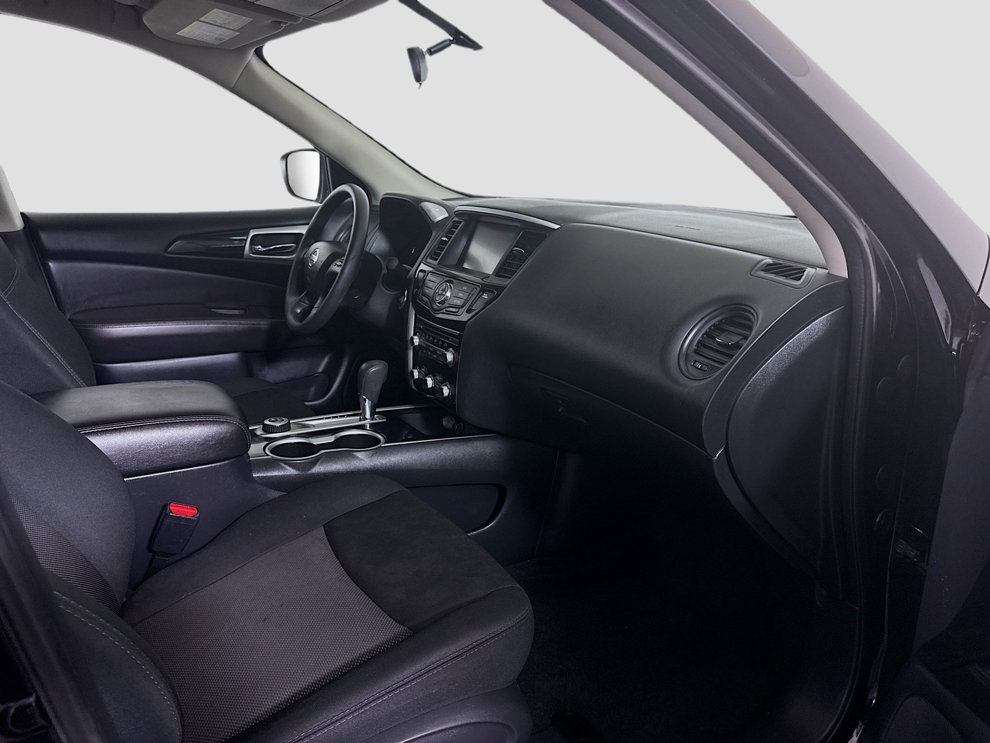 Used 2019 Nissan Pathfinder S AWD/4WD image 30