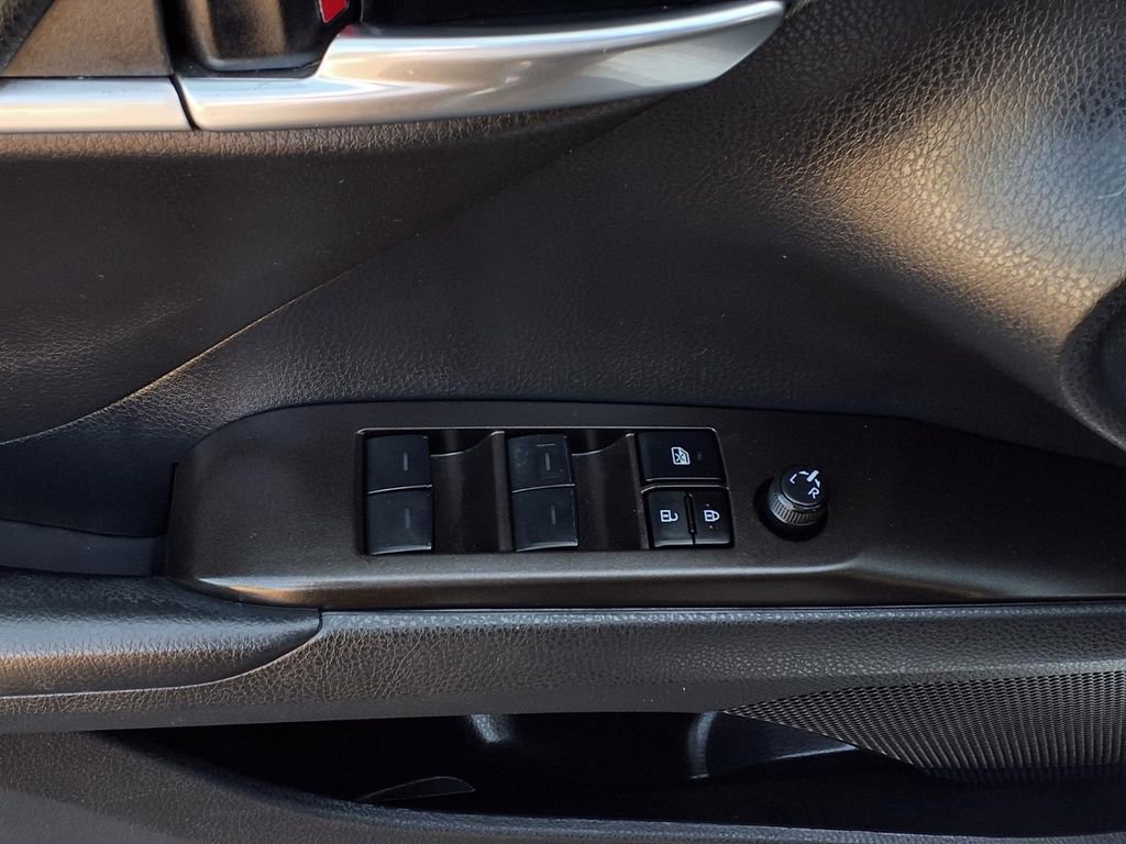 Certified 2023 Toyota Camry SE w/ Protection Package (Q2) (TMS) FWD image 18