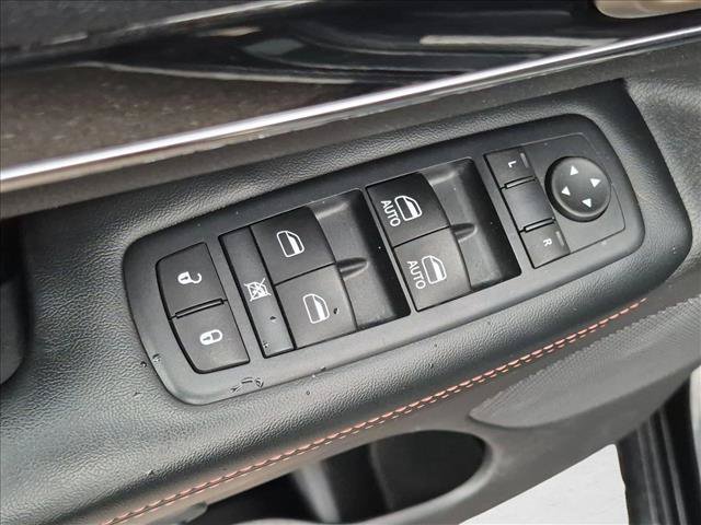 Used 2016 Jeep Grand Cherokee Limited 75th Anniversary RWD image 12