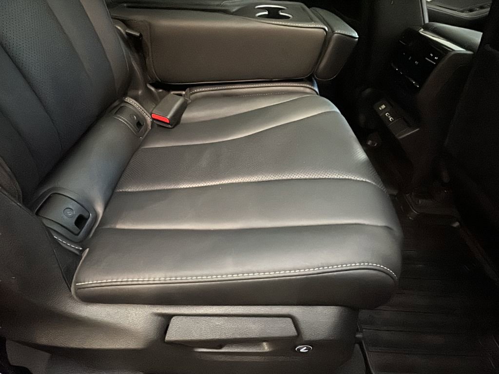 Used 2024 Acura MDX SH-AWD w/ Technology Package image 17