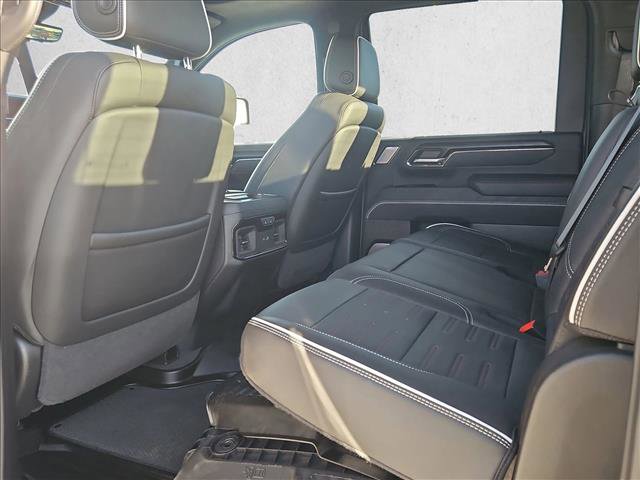 Used 2024 GMC Sierra 2500 AT4X image 19