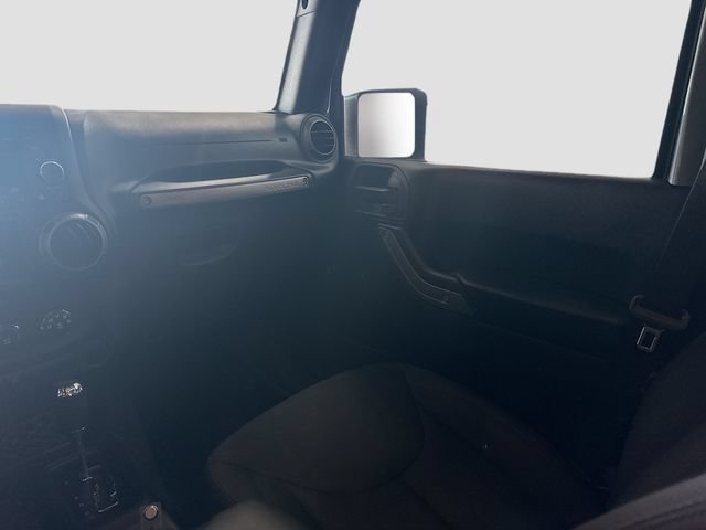 Used 2018 Jeep Wrangler Unlimited Sport AWD/4WD image 18