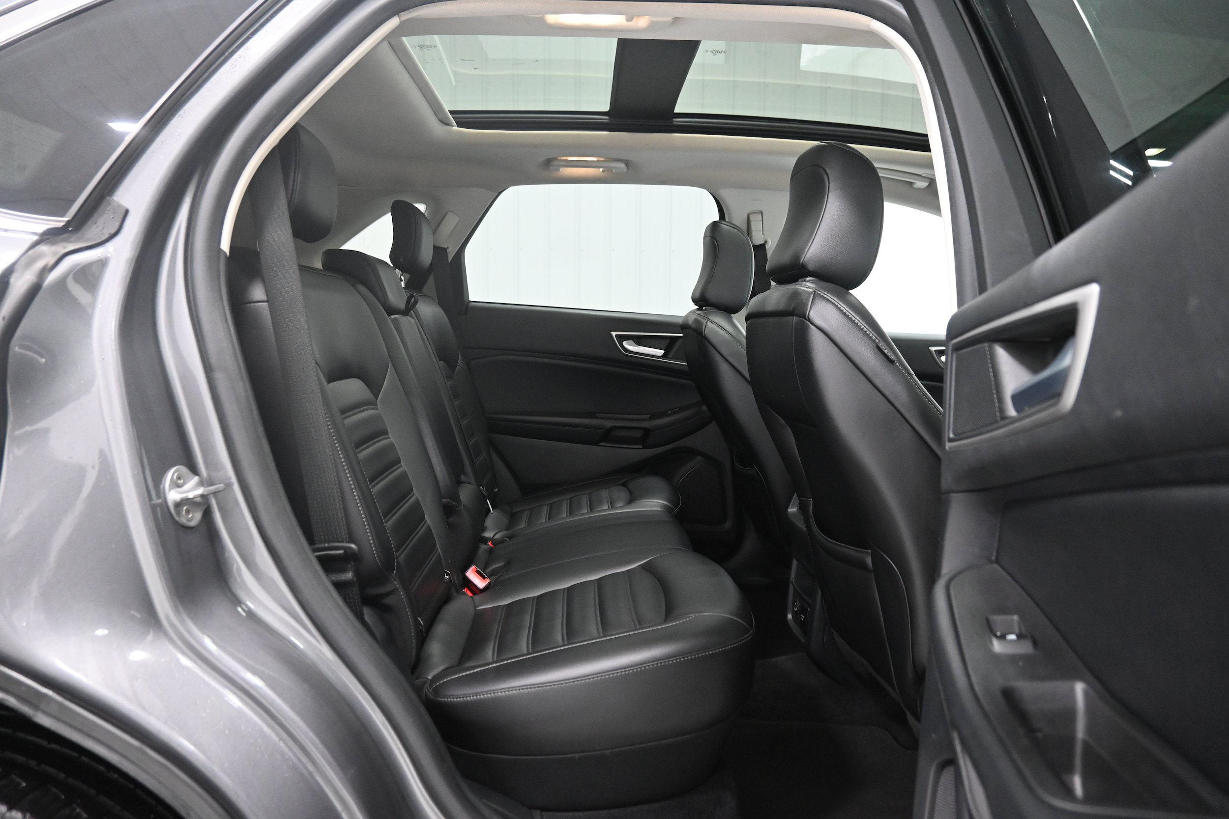 Used 2021 Ford Edge SEL w/ Convenience Package AWD/4WD image 21
