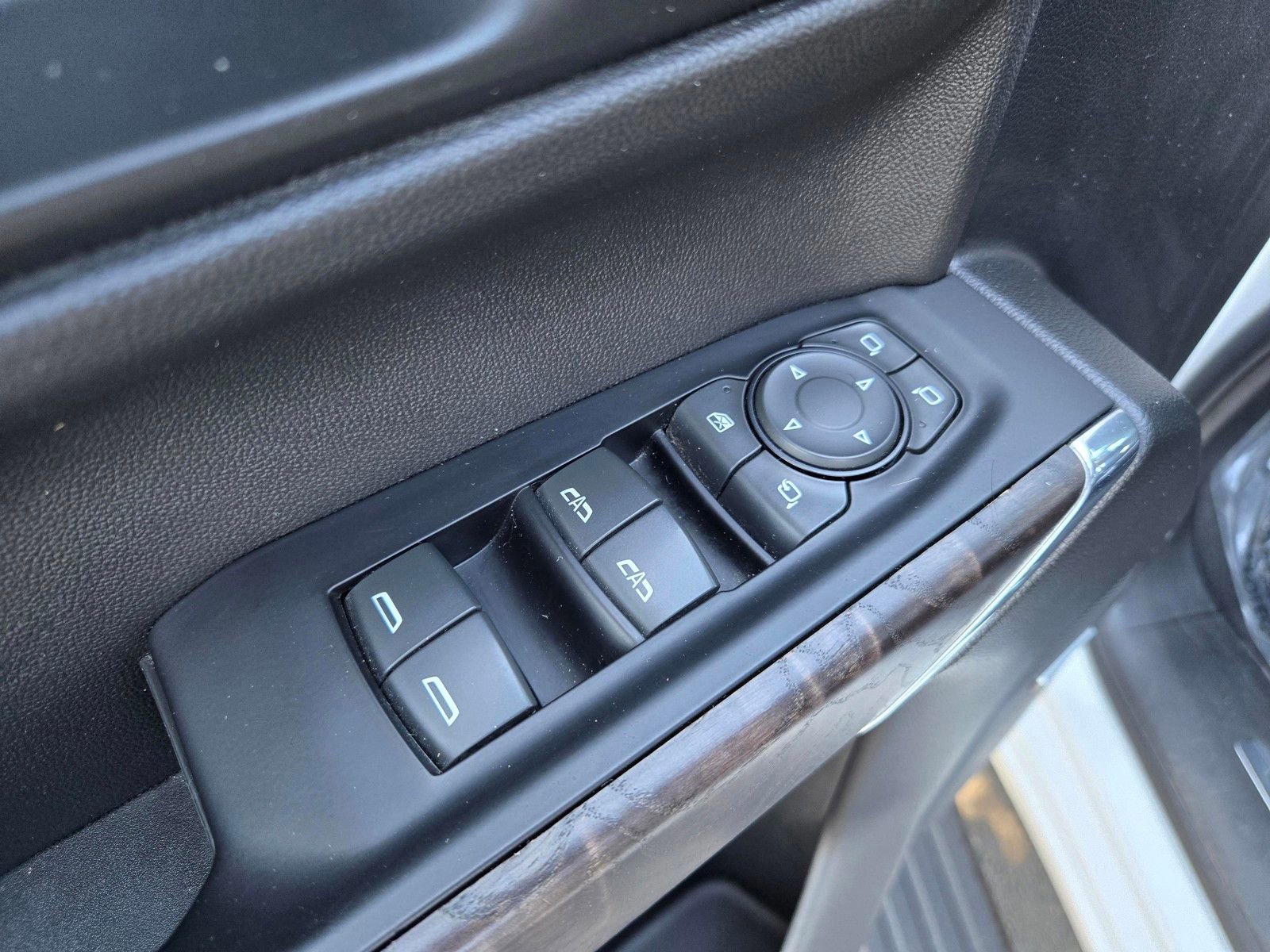 Used 2019 GMC Sierra 1500 Denali w/ Denali Ultimate Package AWD/4WD image 14