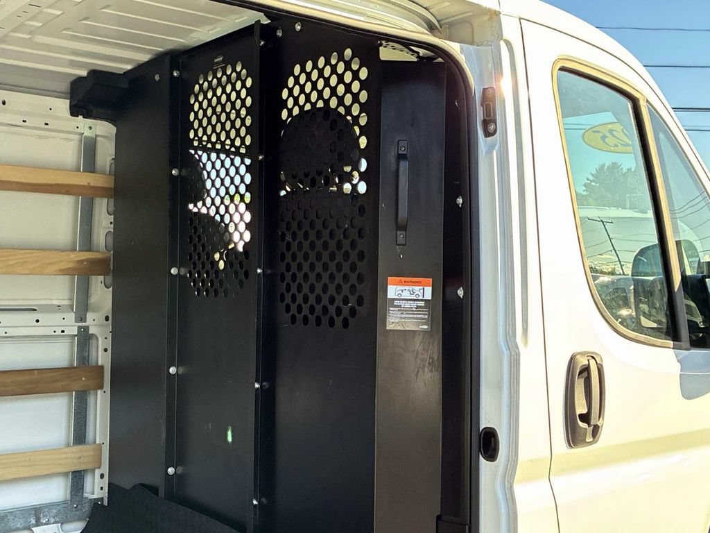 Used 2025 RAM ProMaster 2500 w/ U-Haul Equipment Group FWD image 12