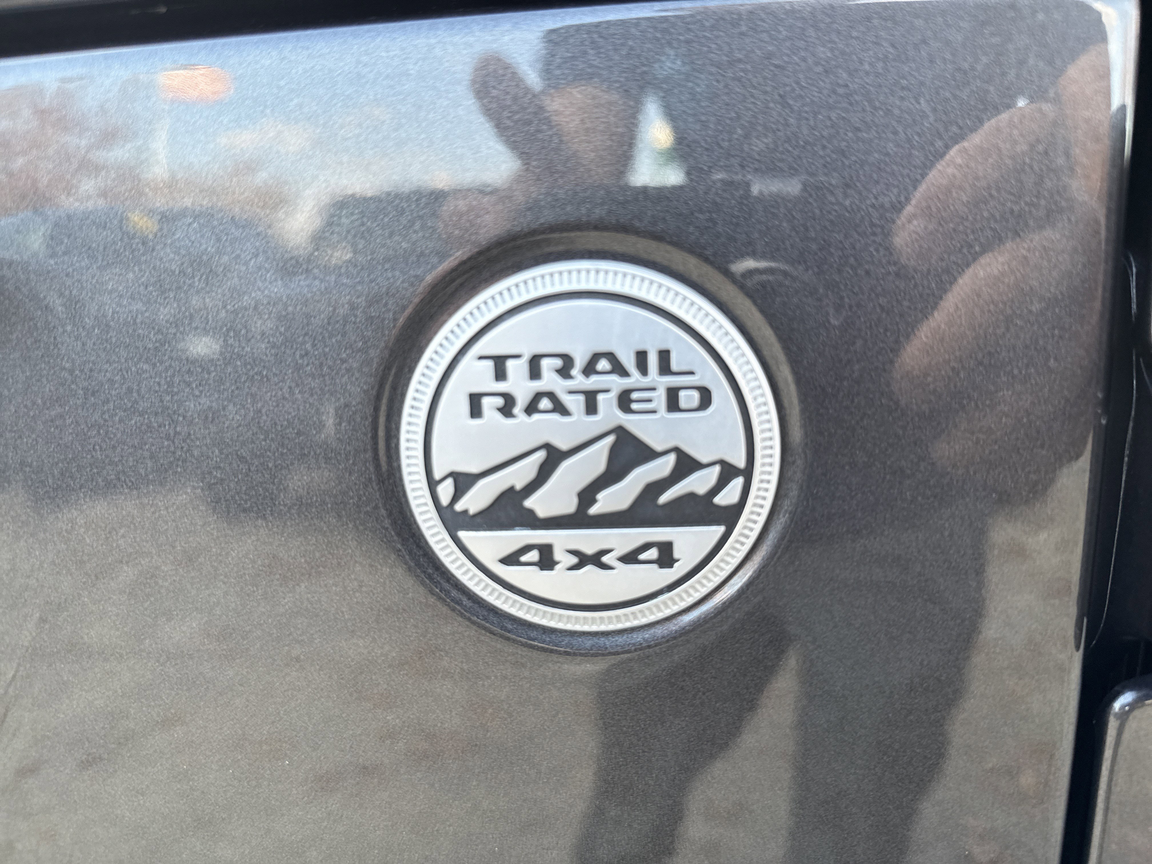 Used 2020 Jeep Gladiator Overland w/ Safety Group image 13