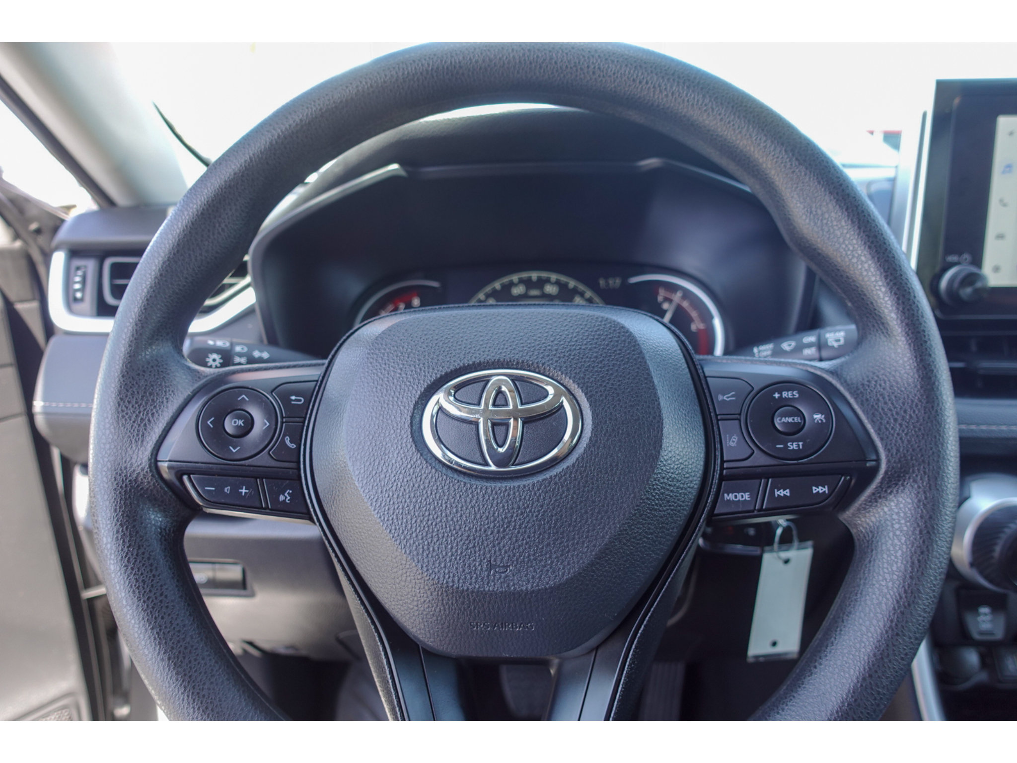 Certified 2025 Toyota RAV4 LE AWD/4WD image 12