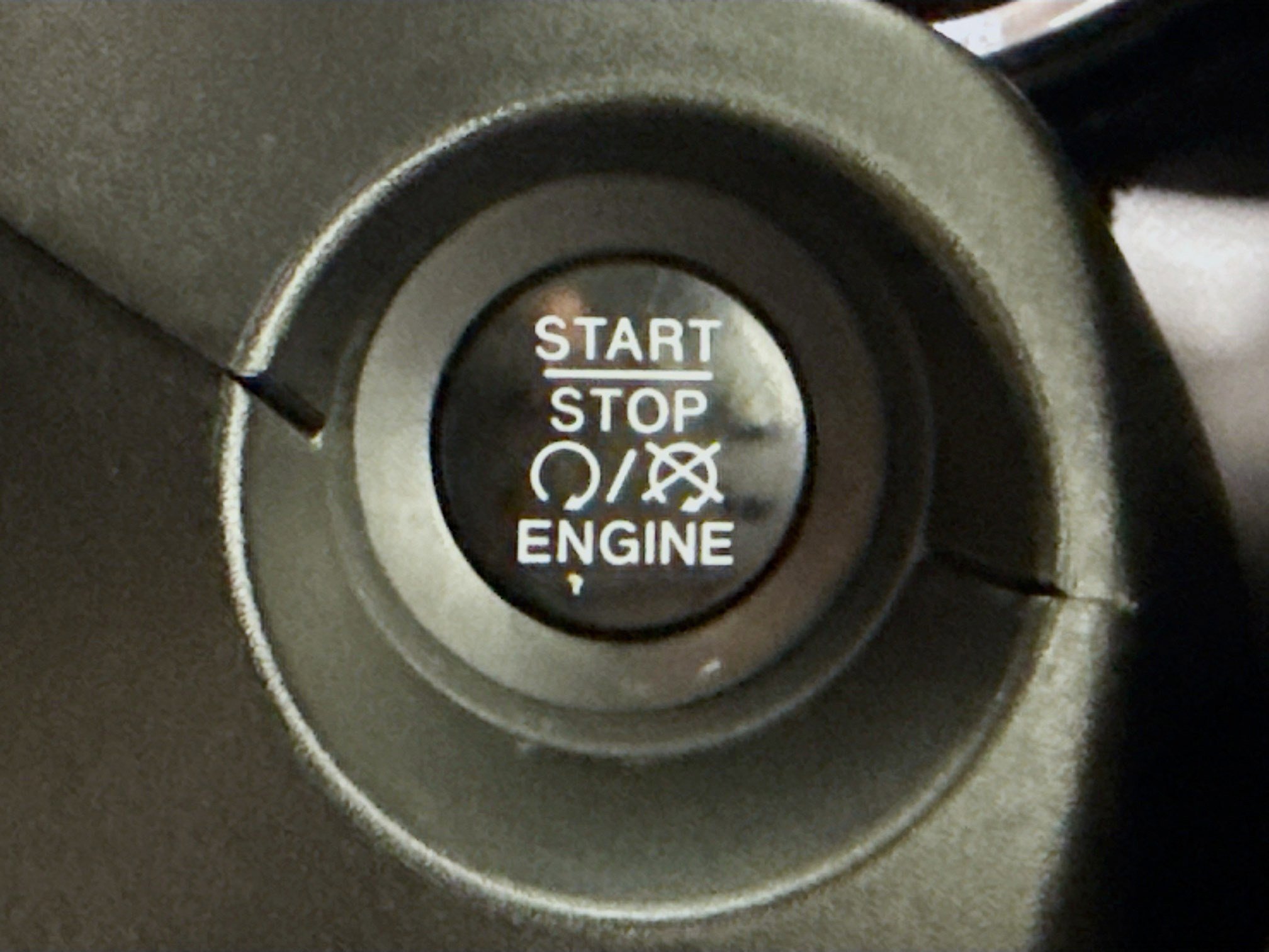 Used 2018 Jeep Compass Limited w/ Navigation Group image 21