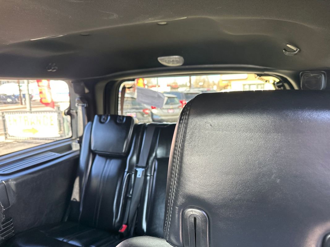 Used 2015 Lincoln Navigator image 38