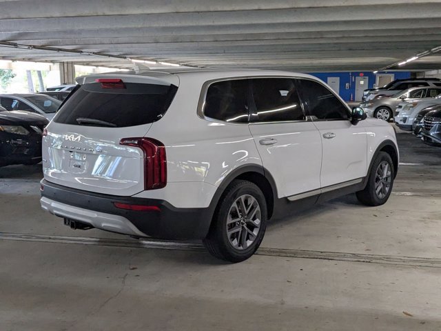 Used 2022 Kia Telluride LX AWD/4WD image 5