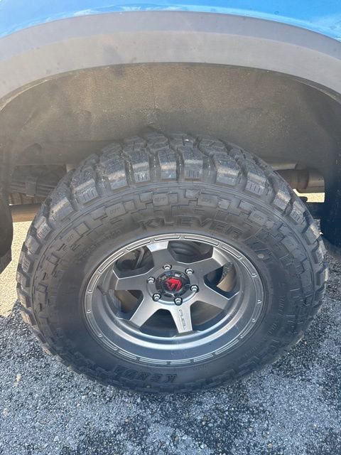 Used 2022 Chevrolet Silverado 1500 ZR2 w/ Technology Package image 9