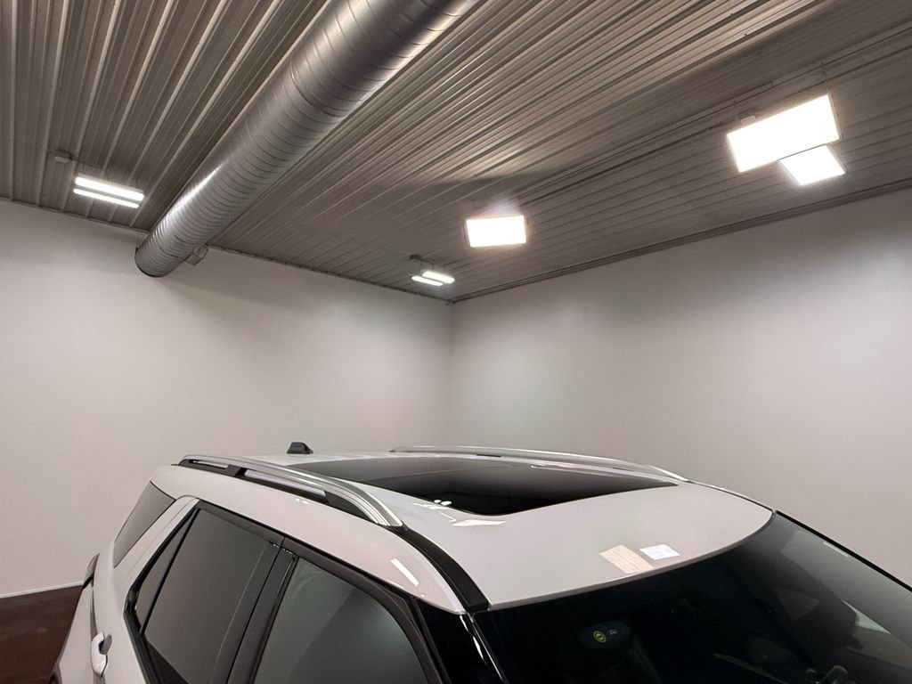 Used 2025 Ford Explorer Platinum w/ LUX Leather Package image 45