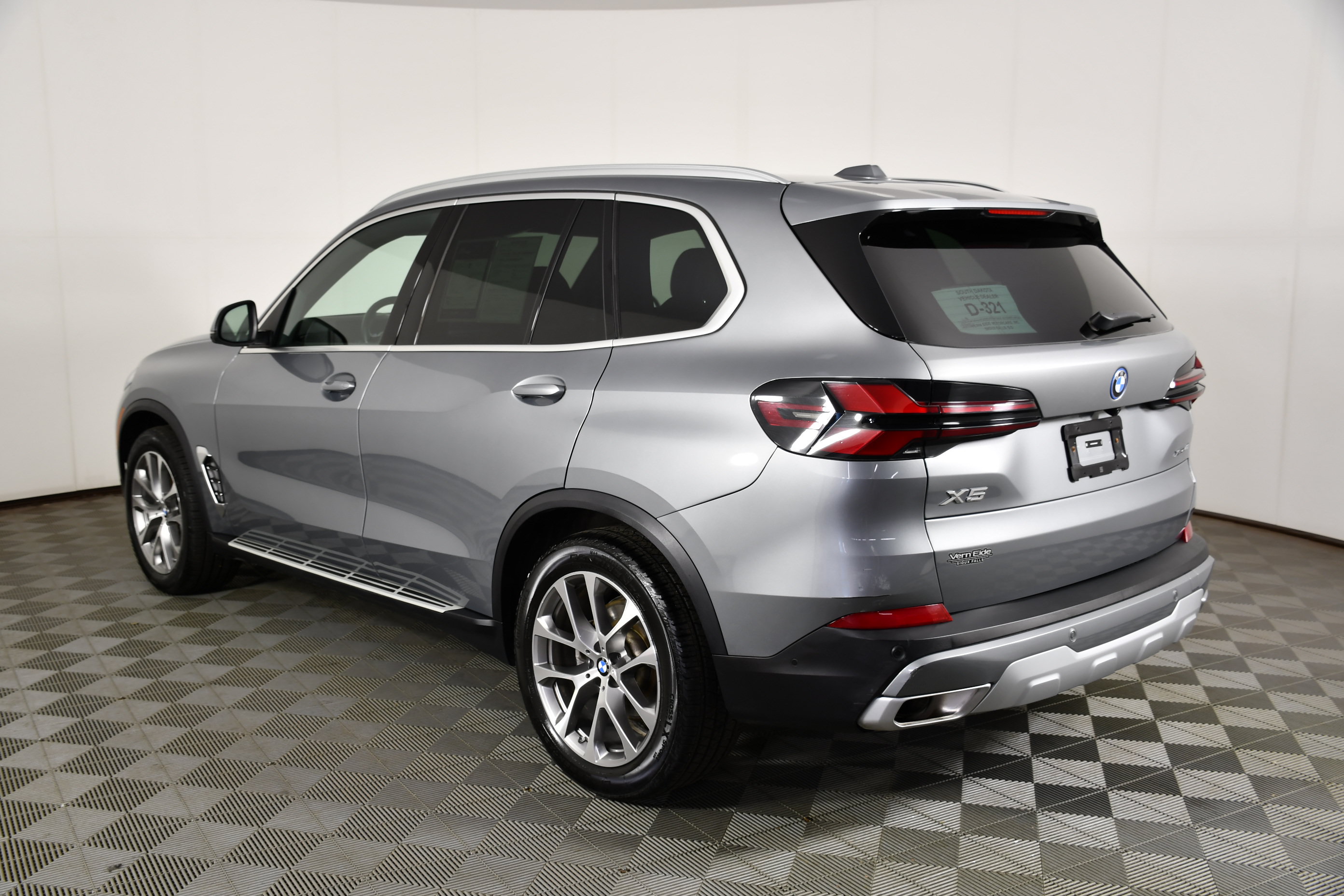 Used 2026 BMW X5 xDrive40i AWD/4WD image 8