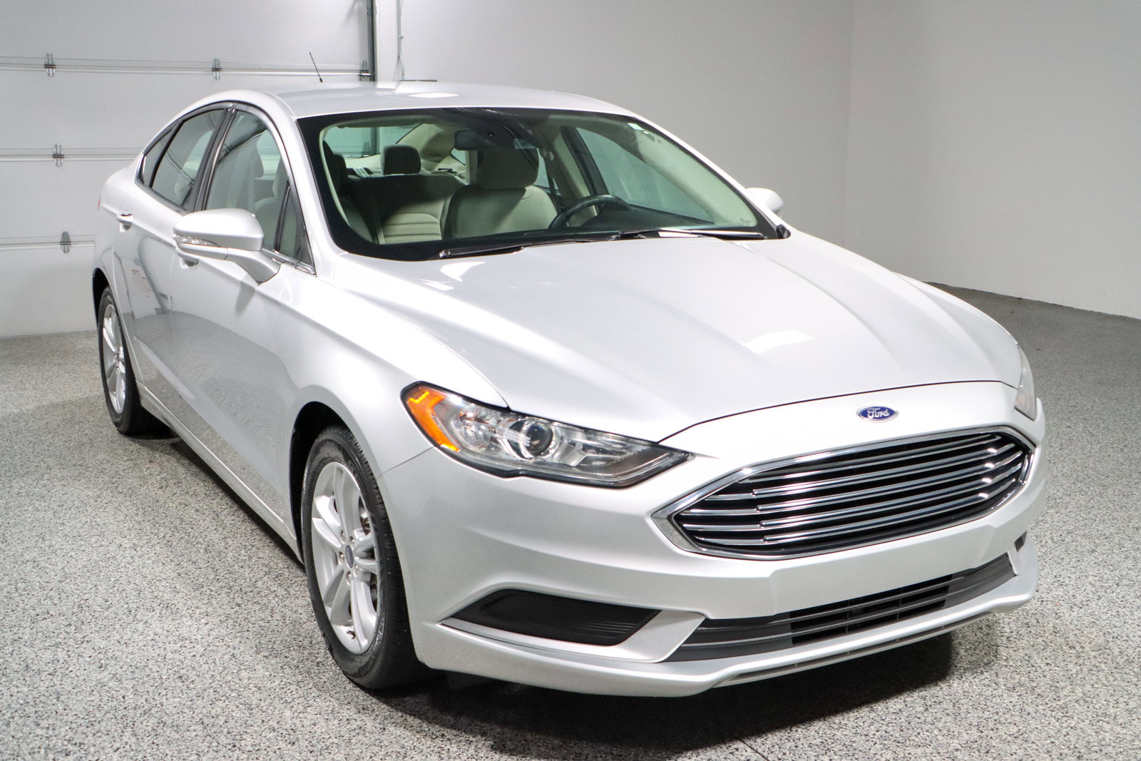 Used 2018 Ford Fusion SE image 5