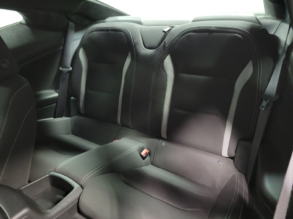 Used 2018 Chevrolet Camaro SS RWD image 28