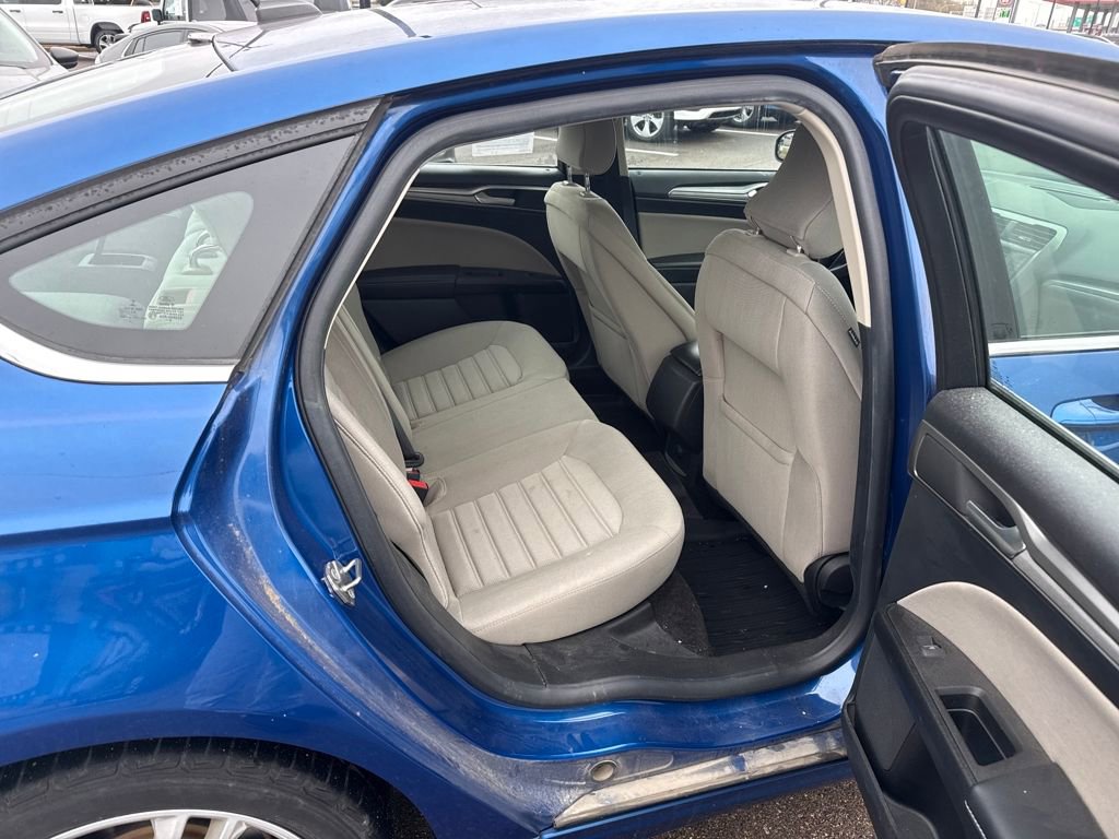 Used 2018 Ford Fusion S image 19