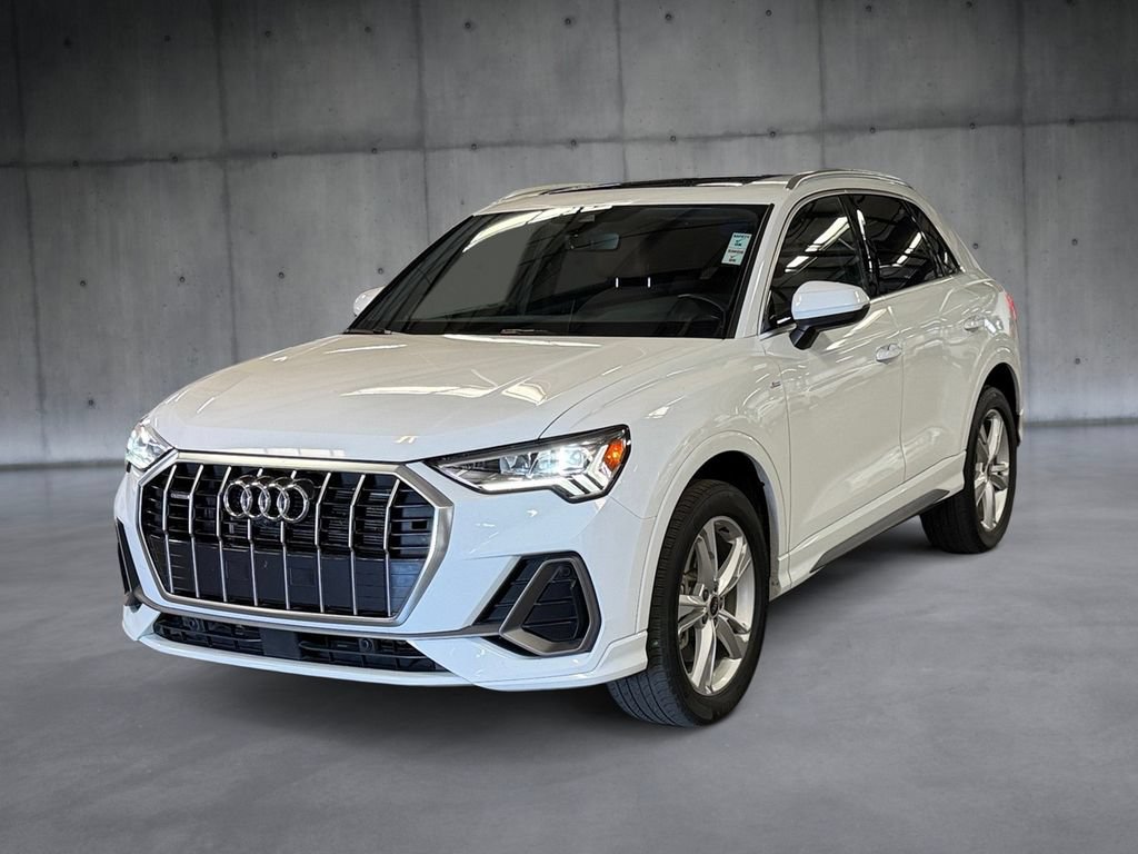 Used 2024 Audi Q3 2.0T Premium Plus w/ Premium Plus Package AWD/4WD image 1