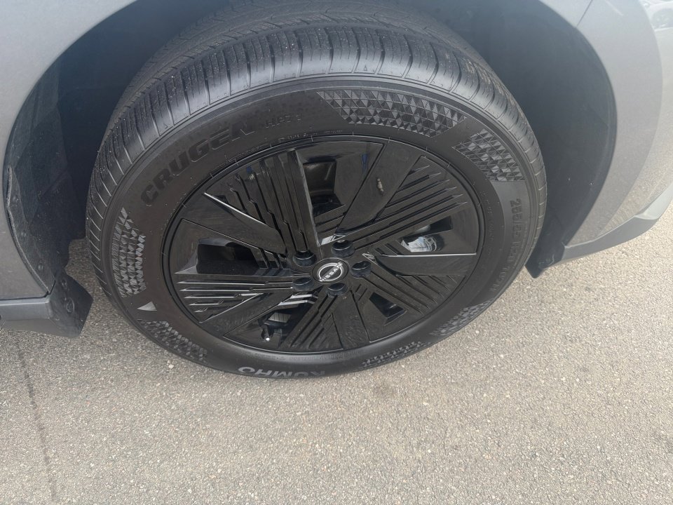 Used 2025 Nissan Murano SV image 29